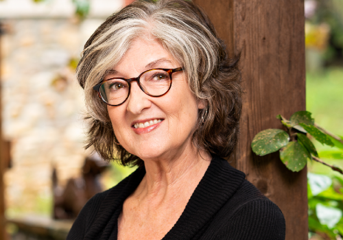 Barbara Kingsolver headshot